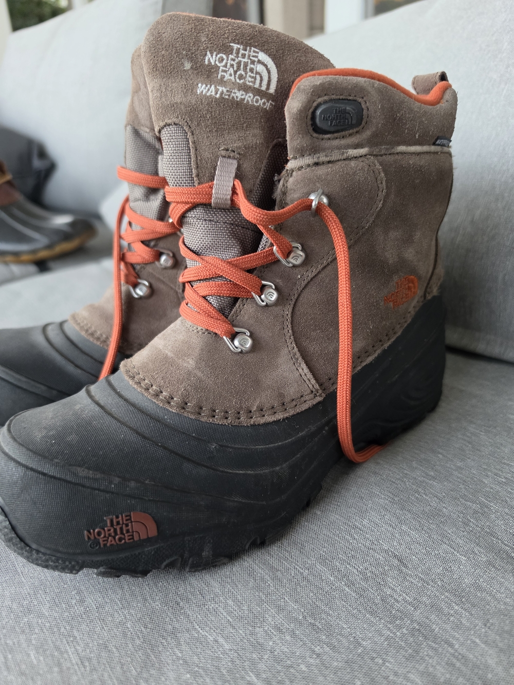 The North Face Kids' Chilkat Lace II Waterproof Winter Boot - Picture 5 of 10